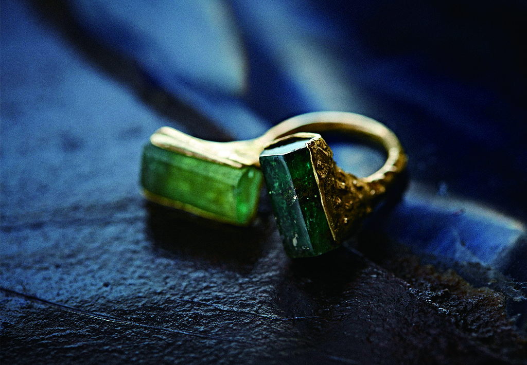 六角柱の結晶、エメラルドに魅せられて《Honoka's Emeralds 